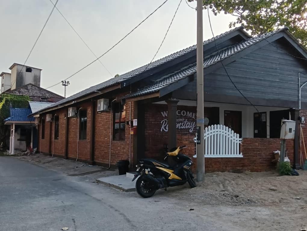 Roomstay By Abe Cottage Kampung Kuala Besut Екстериор снимка